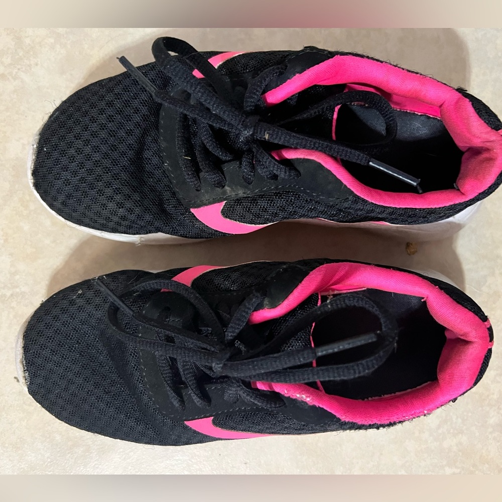 Little girls sneakers size 13